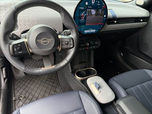 Used 2025 MINI Cooper S FWD image 3