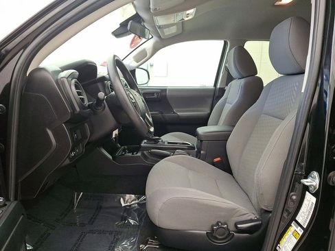 Certified 2022 Toyota Tacoma SR image 11