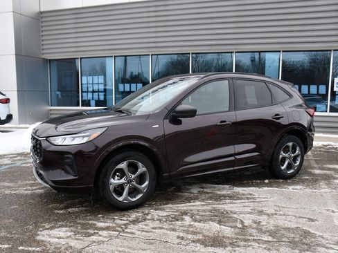 Used 2023 Ford Escape ST-Line w/ Tech Pack #1 image 2