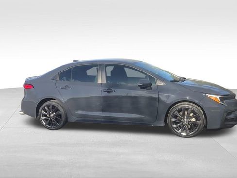 Used 2023 Toyota Corolla SE FWD image 9