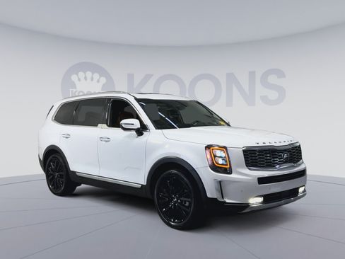 Used 2021 Kia Telluride SX w/ Towing Package FWD image 2