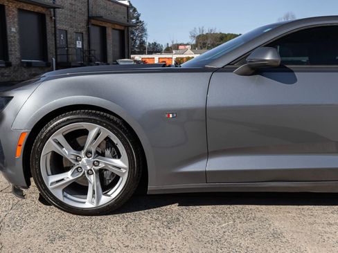 Used 2020 Chevrolet Camaro SS image 4