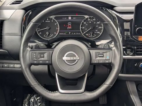 Certified 2025 Nissan Pathfinder SL w/ SL Premium Package FWD image 21