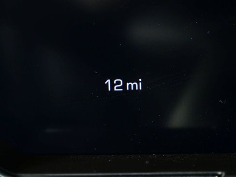 New 2026 GMC Sierra 1500 Denali w/ Denali Reserve Package AWD/4WD image 9
