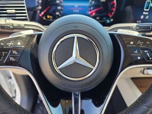 Used 2024 Mercedes-Benz GLE 450 4MATIC image 24