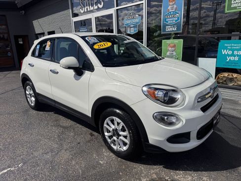 Used 2017 FIAT 500X Pop w/ Pop Popular Equipment Package FWD image 3