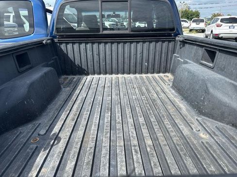 Used 2006 Toyota Tacoma PreRunner RWD image 16