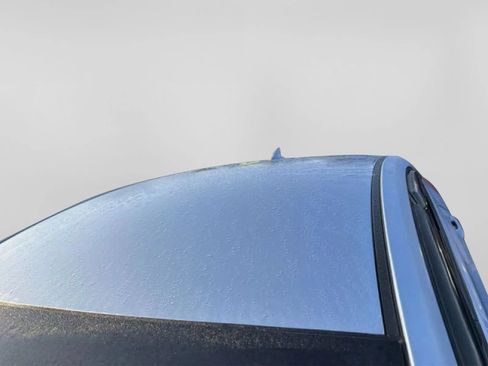 Used 2012 Hyundai Elantra GLS FWD image 6