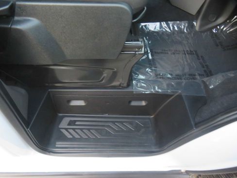 Used 2024 Ford Transit 350 XLT image 35