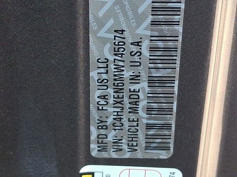 Certified 2021 Jeep Wrangler Unlimited Sahara w/ Dual Top Group image 26