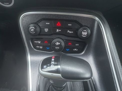 Used 2015 Dodge Challenger SXT Plus image 18