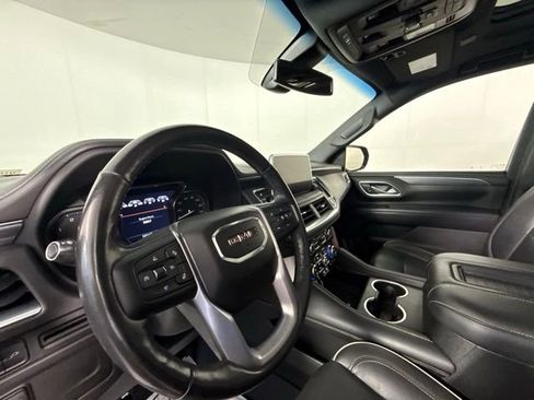 Used 2021 GMC Yukon XL SLT w/ SLT Premium Package RWD image 10