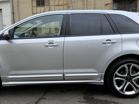 Used 2011 Ford Edge Sport w/ Driver Entry Pkg AWD/4WD image 19