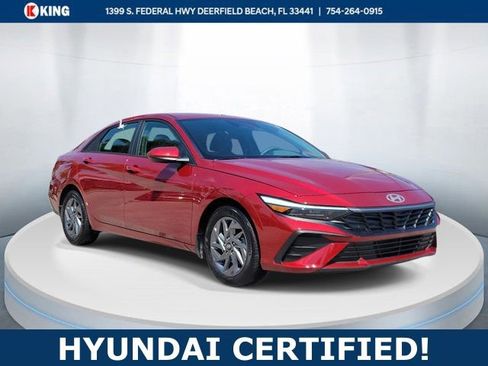 Used 2024 Hyundai Elantra SEL image 1