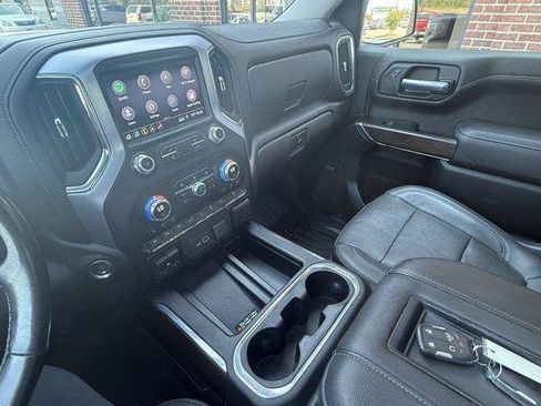 Used 2019 GMC Sierra 1500 SLT w/ SLT Premium Plus Package AWD/4WD image 28