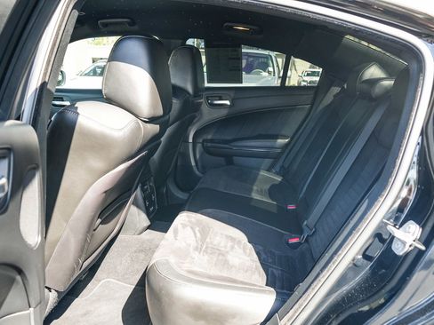 Used 2019 Dodge Charger Scat Pack w/ Daytona Edition Group image 18