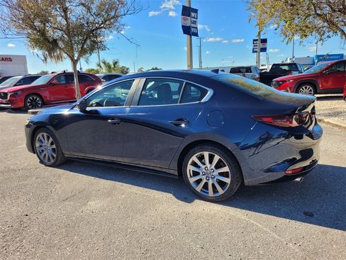 Used 2019 MAZDA MAZDA3 Sedan w/ Preferred Package image 11