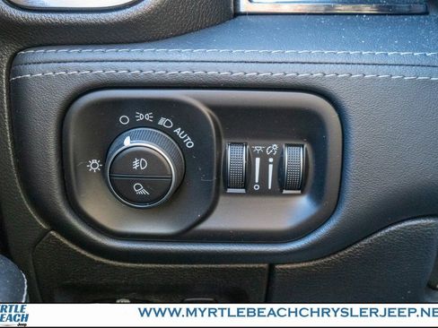 Certified 2022 RAM 1500 Limited image 30