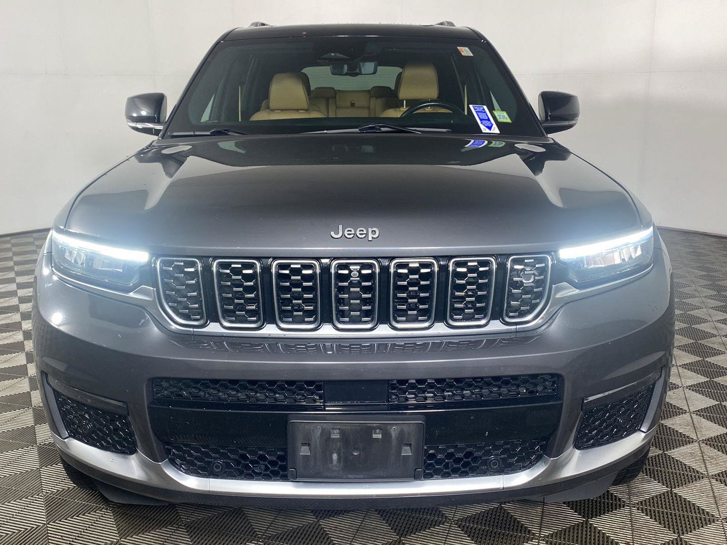 Used 2021 Jeep Grand Cherokee L Summit AWD/4WD image 7