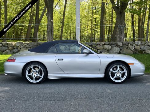 Used 2002 Porsche 911 Carrera RWD image 3