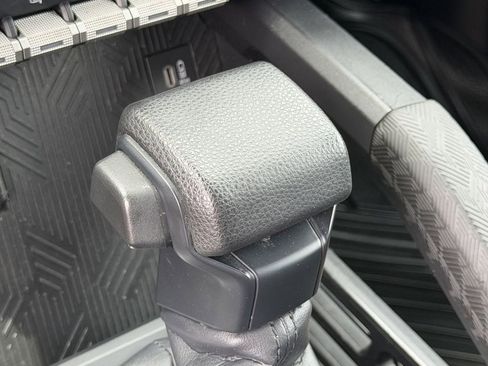 Used 2024 Toyota Tacoma SR RWD image 20