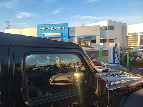 Used 2022 Jeep Wrangler Unlimited Rubicon image 9