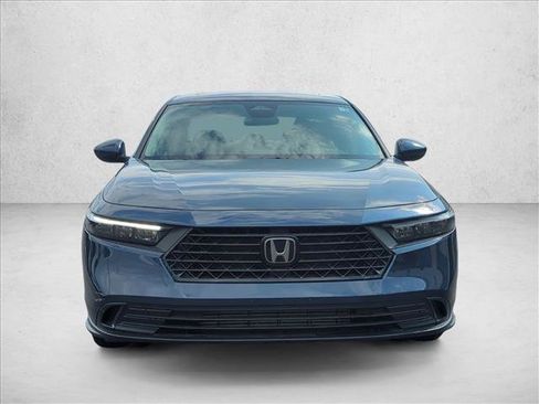 Used 2023 Honda Accord EX image 4