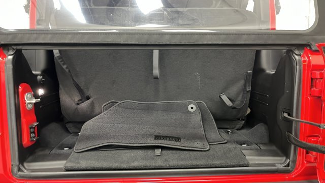 Used 2024 Jeep Wrangler Sport AWD/4WD image 26