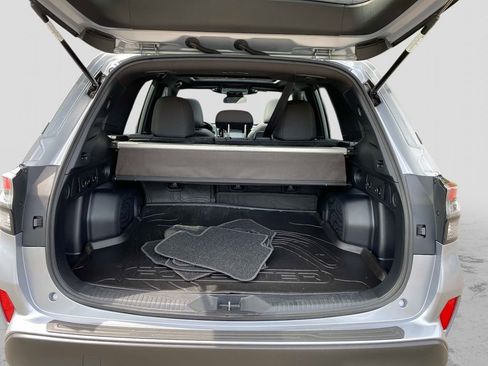 Certified 2025 Subaru Forester Premium AWD/4WD image 5