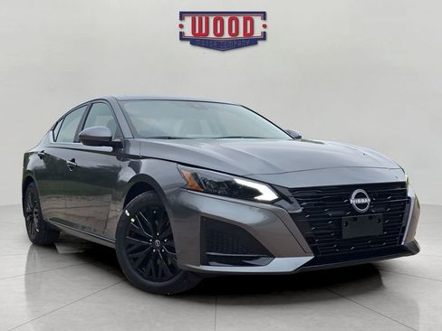 New 2026 Nissan Altima 2.5 SV FWD image 1
