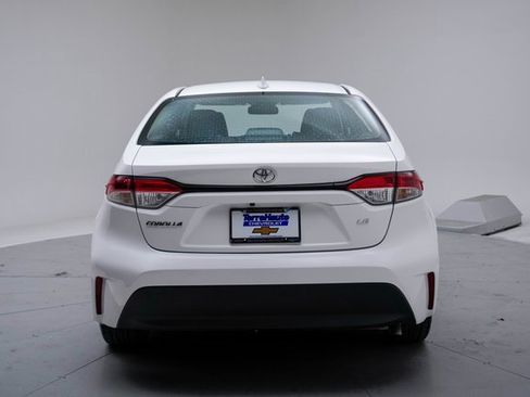 Used 2023 Toyota Corolla LE image 5