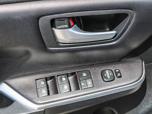 Used 2017 Toyota Camry SE FWD image 22
