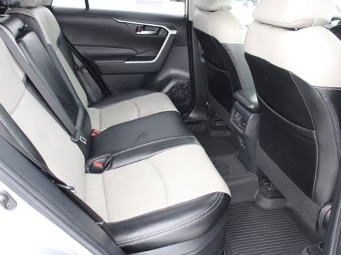 Certified 2021 Toyota RAV4 XLE w/ Convenience Package image 19