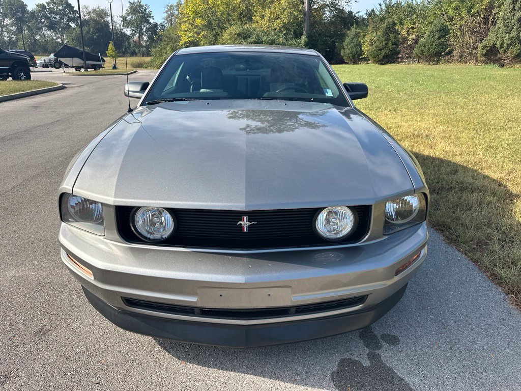 Used 2009 Ford Mustang Coupe RWD image 8