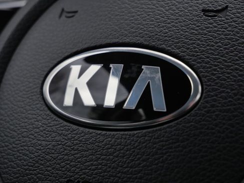 Used 2021 Kia Forte LXS FWD image 50