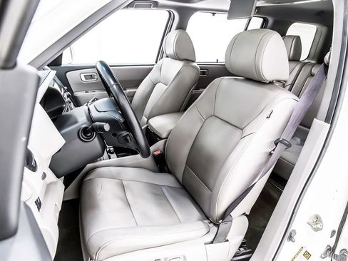 Used 2014 Honda Pilot Touring image 26