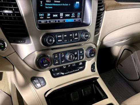 Used 2019 GMC Yukon XL Denali w/ Open Road Package RWD image 26