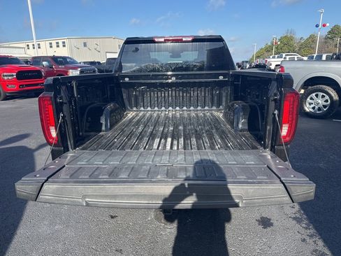 Used 2025 GMC Sierra 1500 SLT image 11