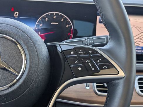 Used 2025 Mercedes-Benz GLE 350 4MATIC image 28