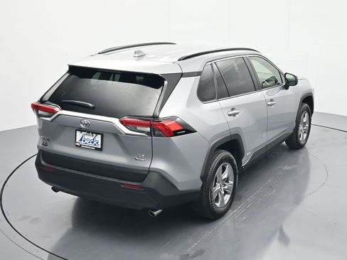 Used 2025 Toyota RAV4 LE AWD/4WD image 32