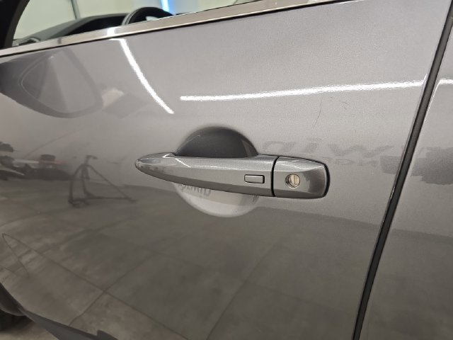 Used 2025 Nissan Pathfinder SV AWD/4WD image 22