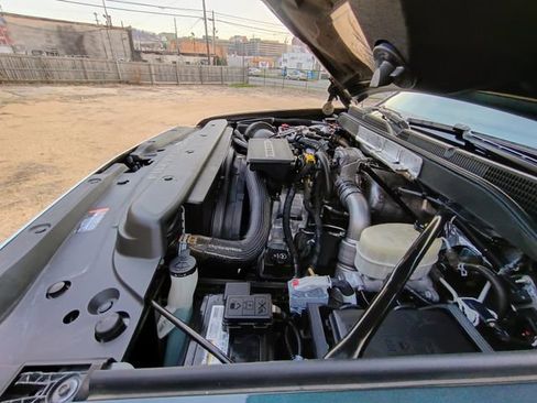 Used 2018 Chevrolet Silverado 2500 LTZ w/ Duramax Plus Package image 86