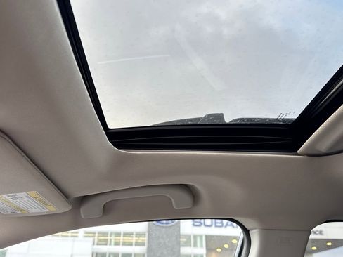 Used 2023 Subaru Outback Limited image 17