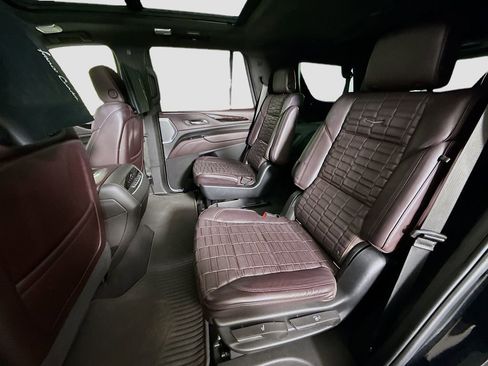 Used 2021 Cadillac Escalade Sport Platinum image 26