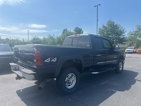 Used 2005 Chevrolet Silverado 2500 LS AWD/4WD image 3