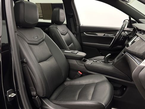Used 2020 Cadillac XT6 Sport AWD/4WD image 37