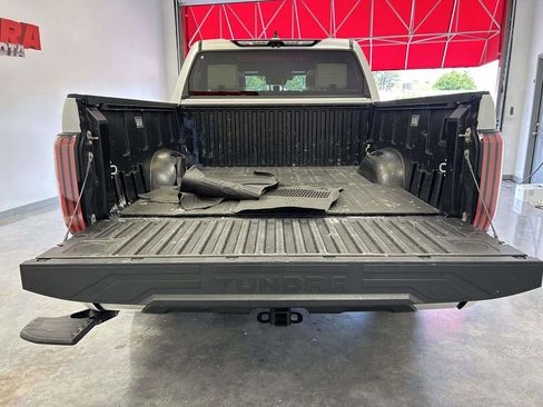 Used 2023 Toyota Tundra Capstone AWD/4WD image 15