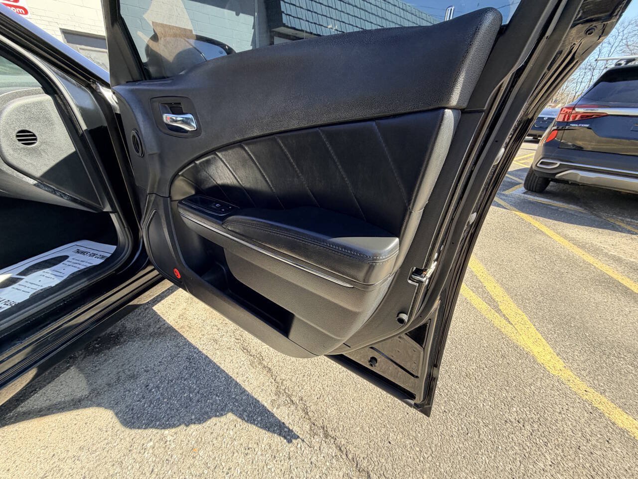 Used 2014 Dodge Charger R/T w/ Blacktop Package RWD image 31