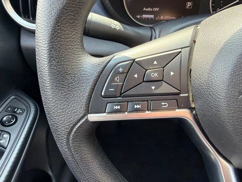 Used 2024 Nissan Versa SV FWD image 23