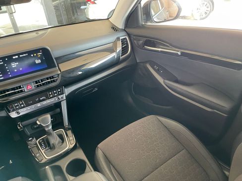 Used 2025 Kia Seltos S image 36